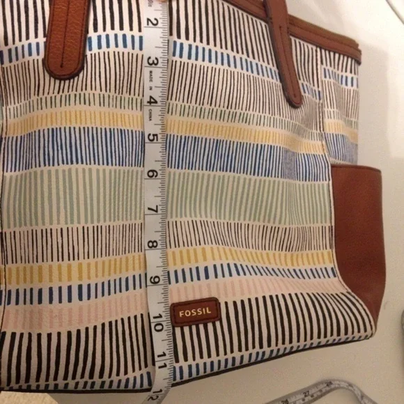 Fossil coated canvas and leather zippered tote - Picture 5 of 7